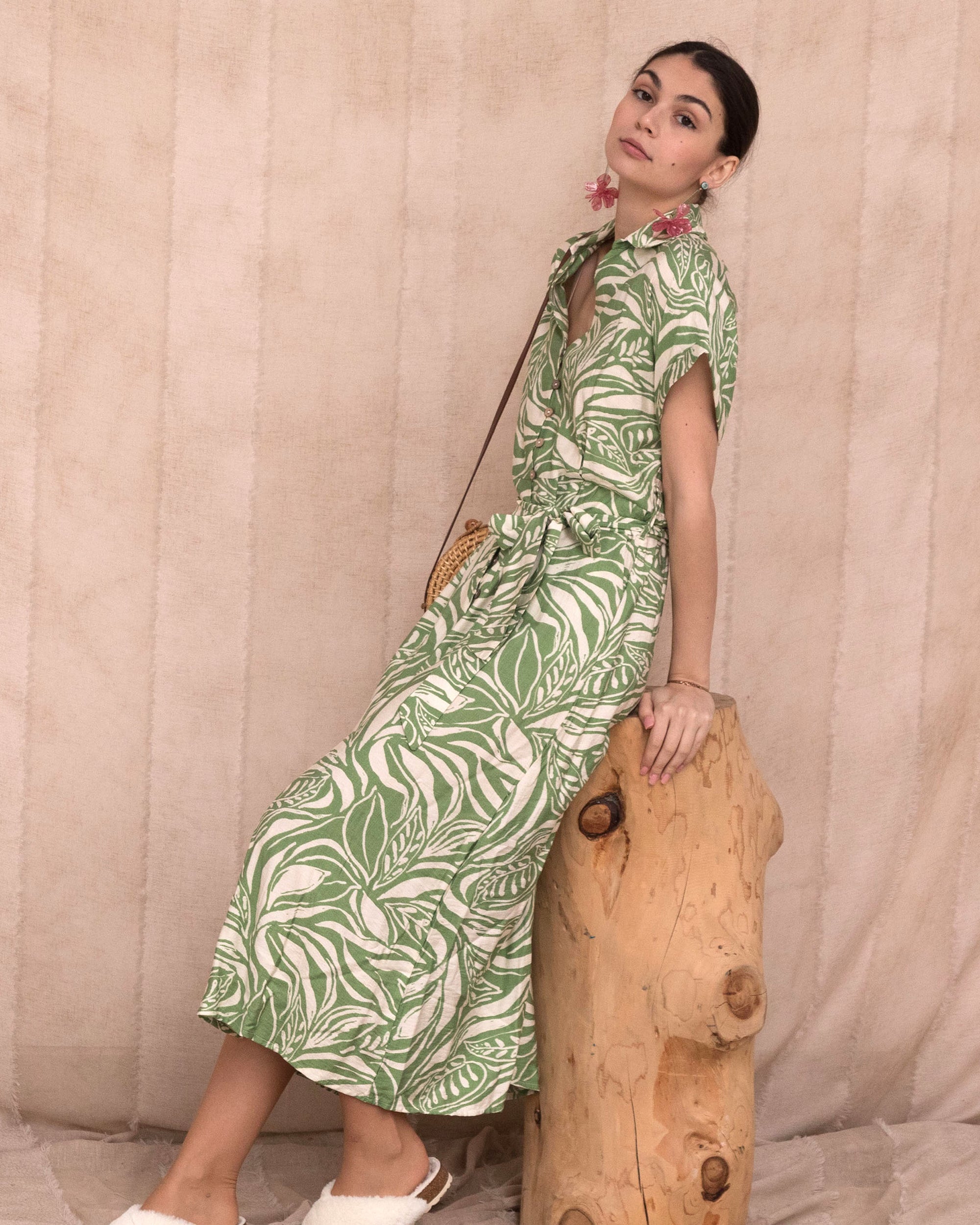 Multi Leaves&#39; print Cotton Linen shirt dress short sleeves in Green