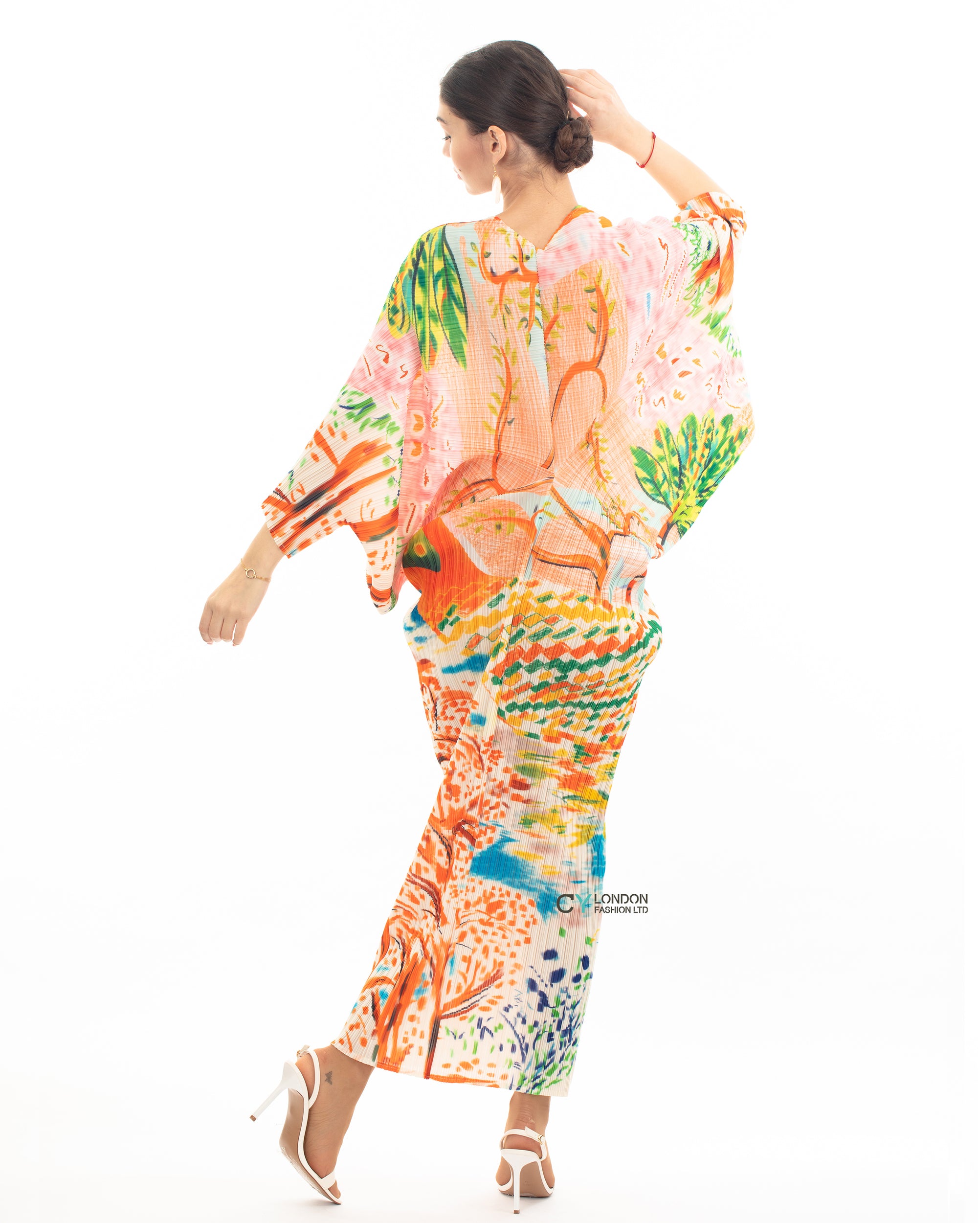 Leaves and Floral Scarf Pirnt Pleated Dress in Kimono sleeves in pink