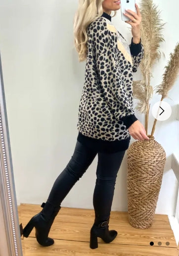 Oversized leopard print knit jumper