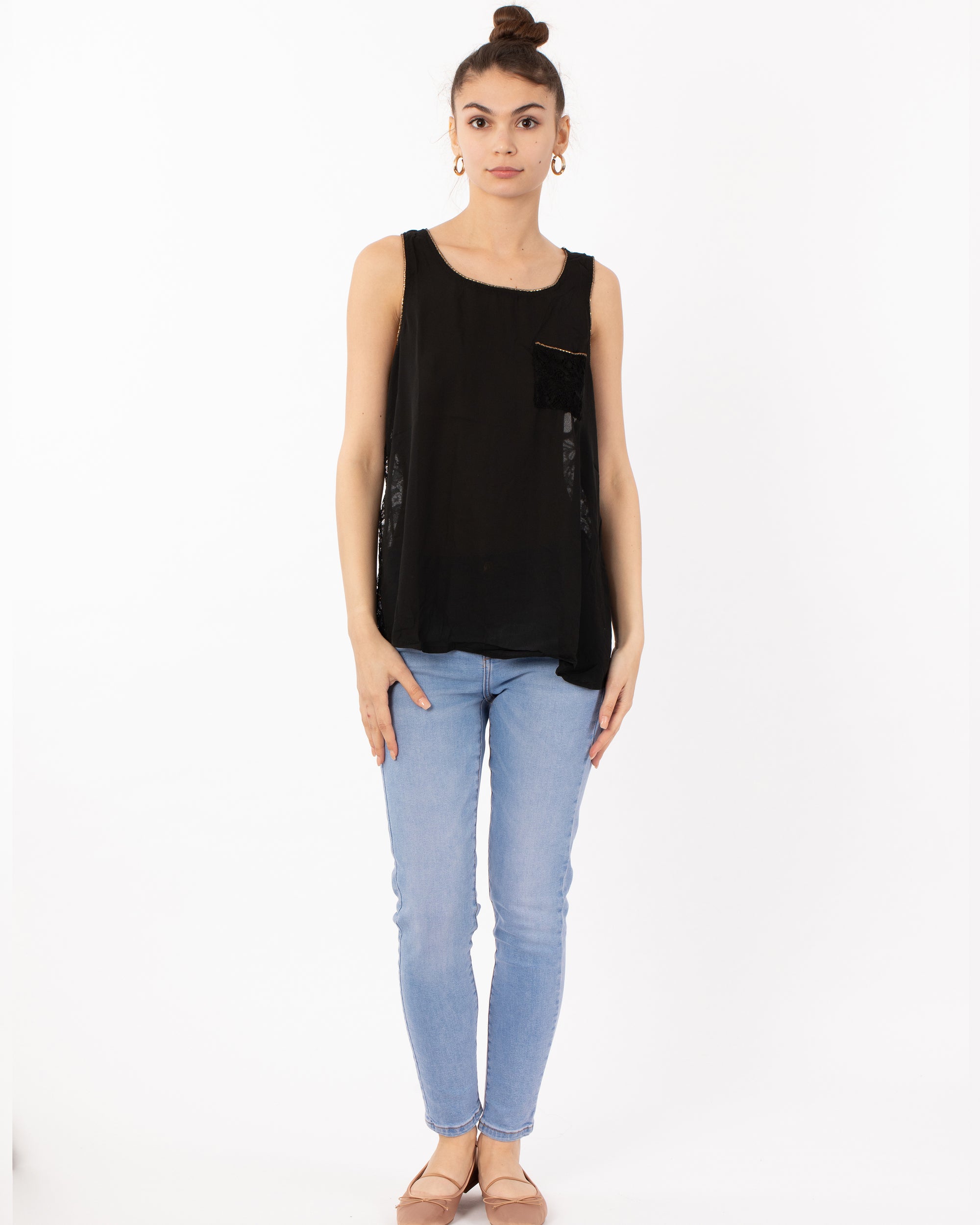 Chain Neck Line Detail Vest Top (Black)