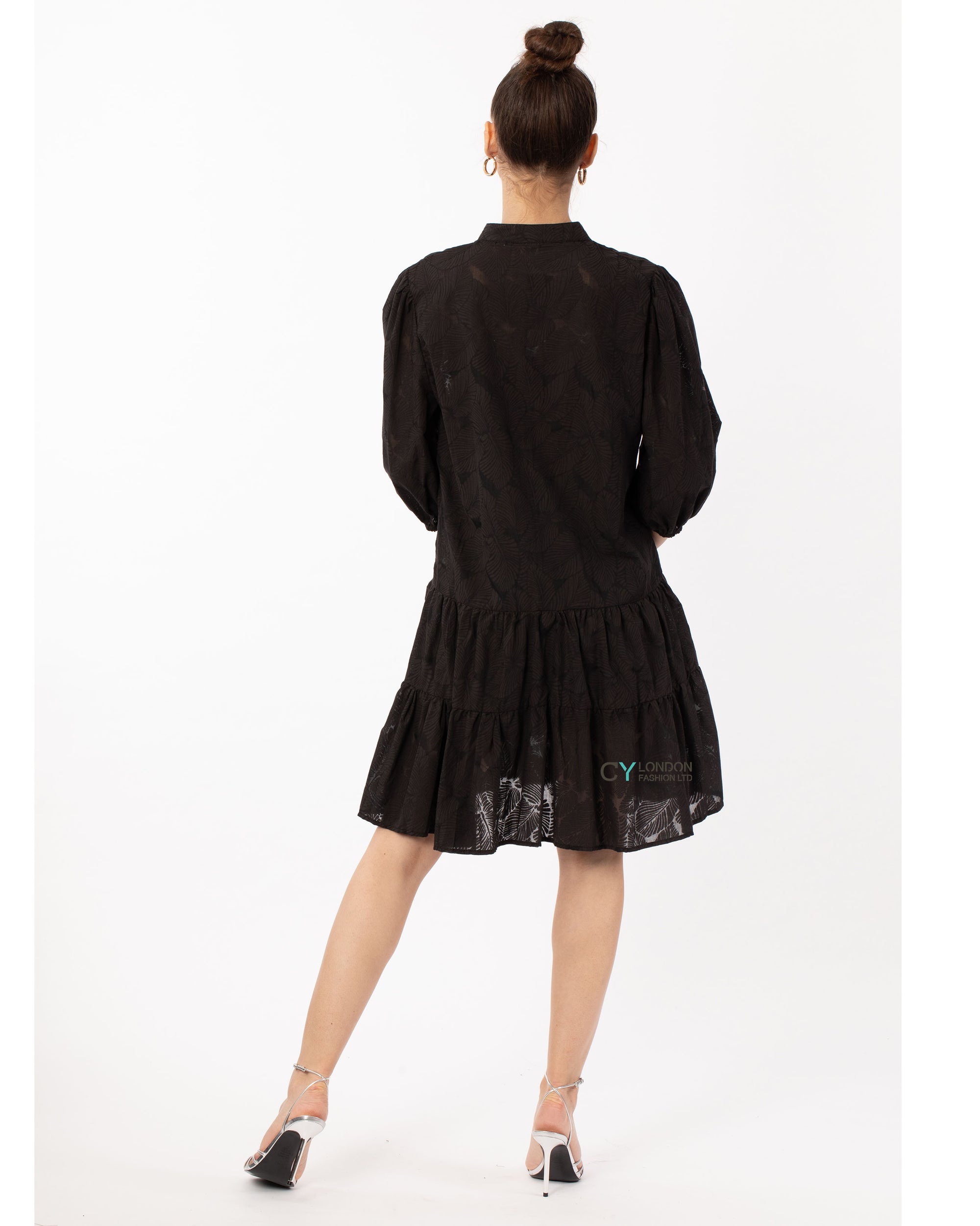 Leave&#39;s pattern shirt dress in black