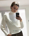 Mock neck cable knit long sleeves cropped jumper in white